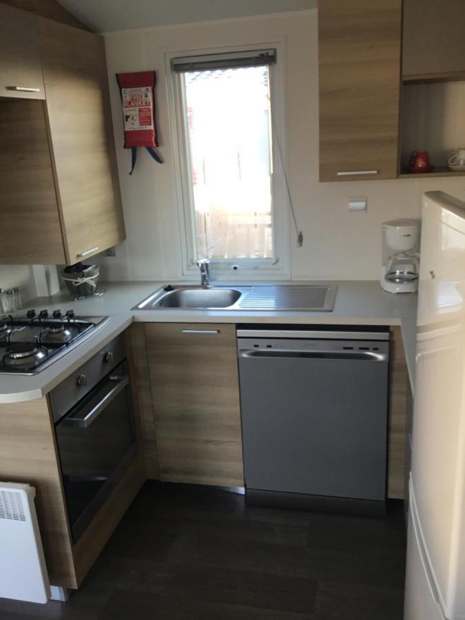 Frejus Tout Confort, Climatisation,Linge De Lit Et De Toilette, Coffre Fort, Ventilations Au Plafond Chambres Et Wifi Possible ภายนอก รูปภาพ