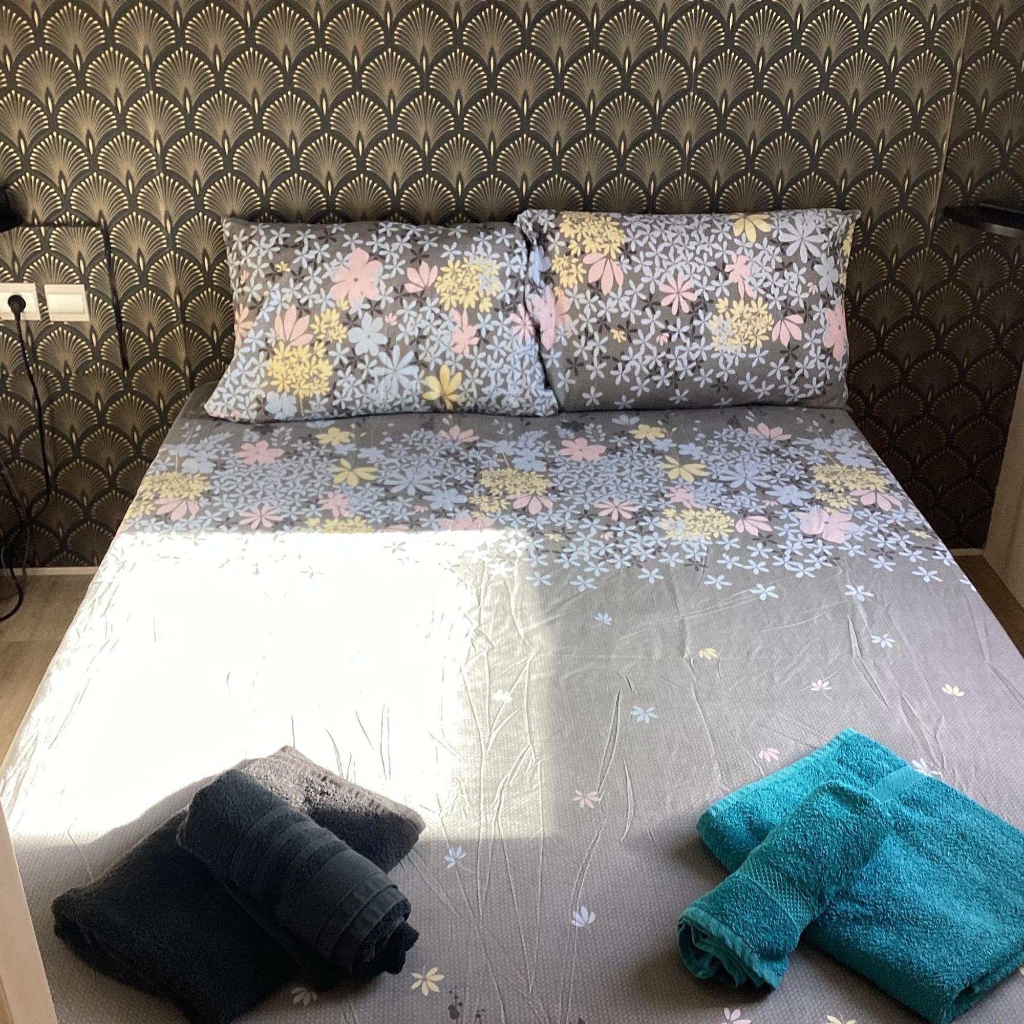 Frejus Tout Confort, Climatisation,Linge De Lit Et De Toilette, Coffre Fort, Ventilations Au Plafond Chambres Et Wifi Possible ภายนอก รูปภาพ